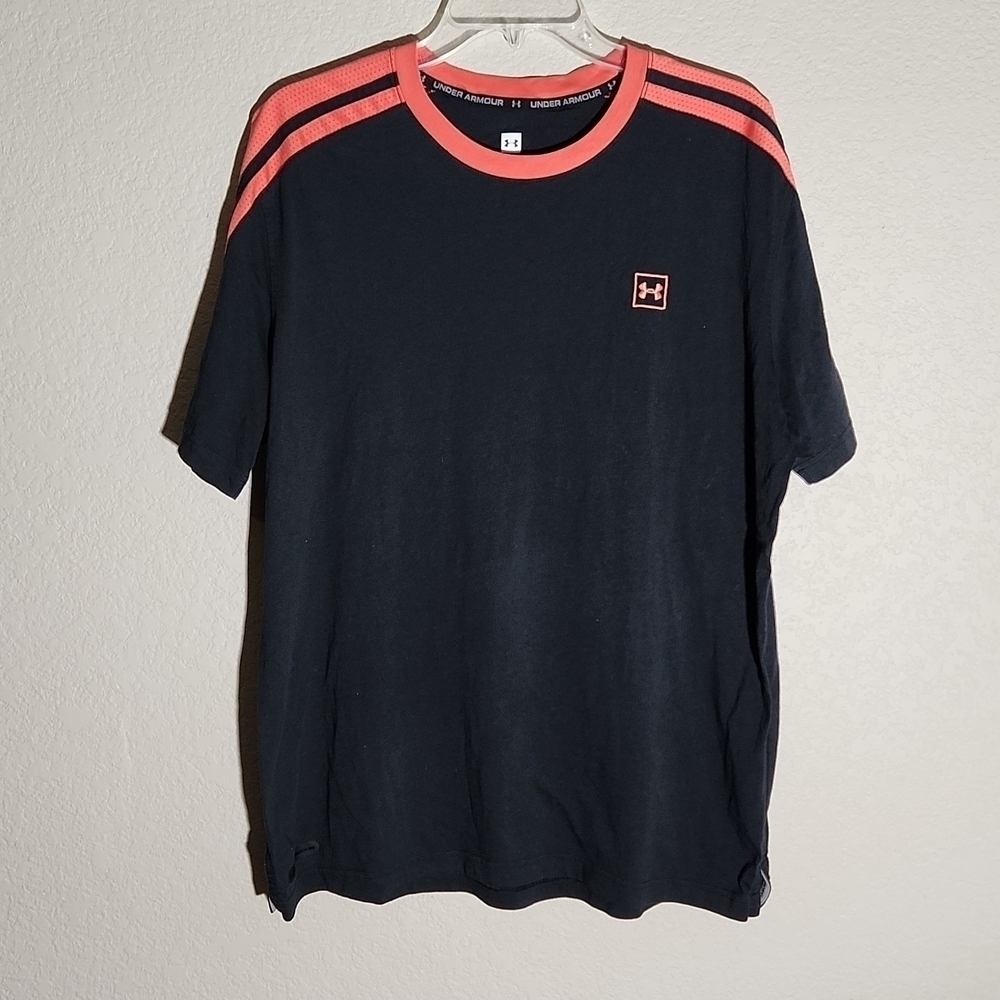 Under Armour Shirt Mens Size XL Stripe Shoulder